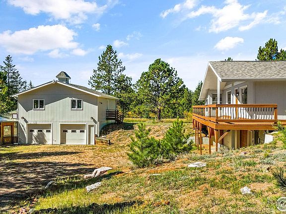 3rd image of 8 Woodland Valley Dr