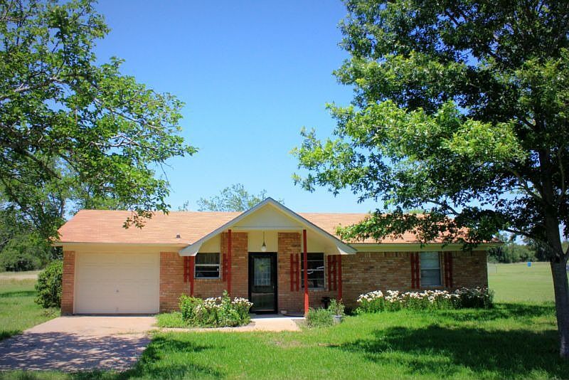 1st image of 442 River Oaks Dr