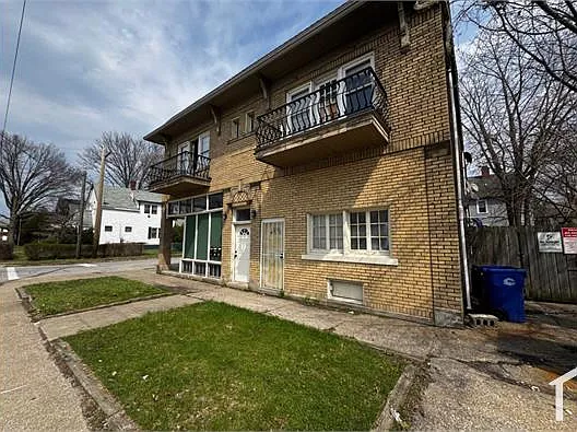 2 bed, $800 — Photo 2