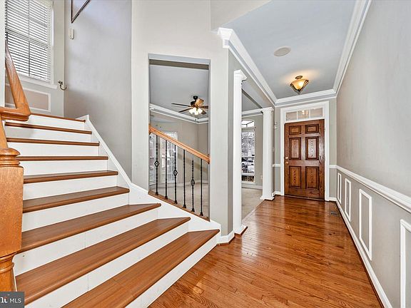 5th image of 277 Augustine Ct