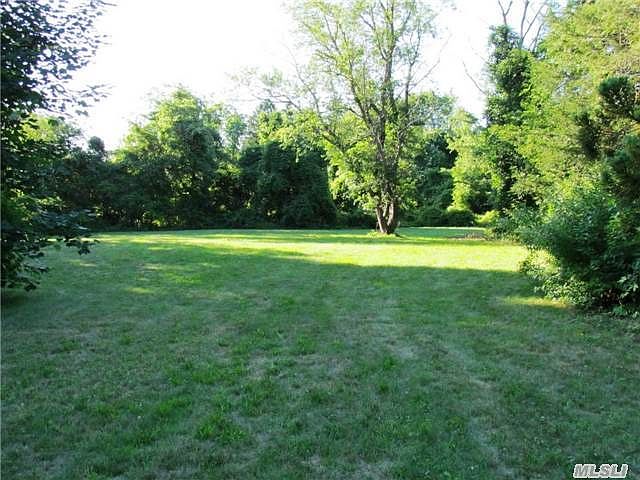 1st image of 9 Shady Ln