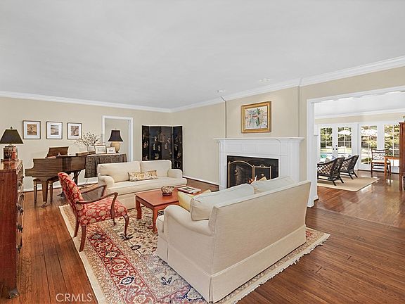 3rd image of 275 Hacienda Dr