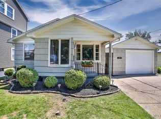 3 Banner Ave, Lancaster, NY 14086