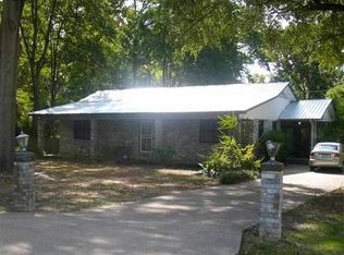 205 Forest St, Center, TX 75935