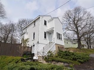 8 Hillcrest St, Saugus, MA 01906