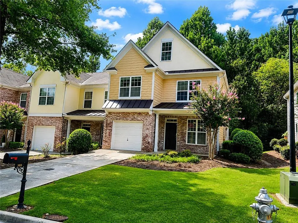 388 Saint Claire Dr