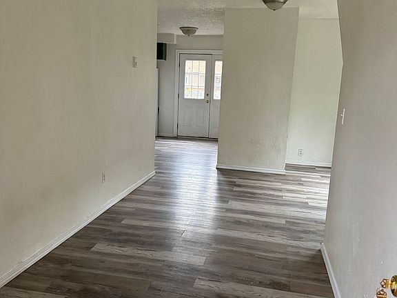 3rd image of 115 SE Mosher Ave #Rojj117