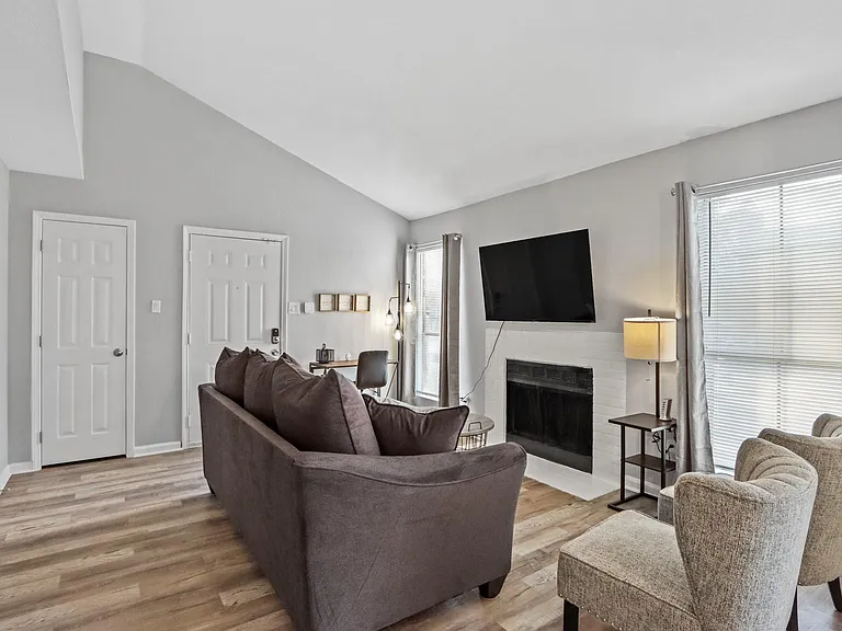 7200 T C Jester Blvd #3103 — Photo 5