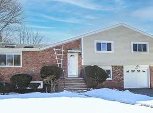 14 Selwyn Rd, Newton, MA 02461