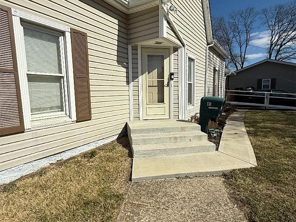 3rd image of 81 Woodard Ave