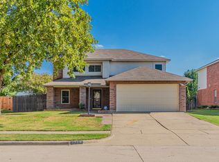 2116 Bolivar Dr, Arlington, TX 76002