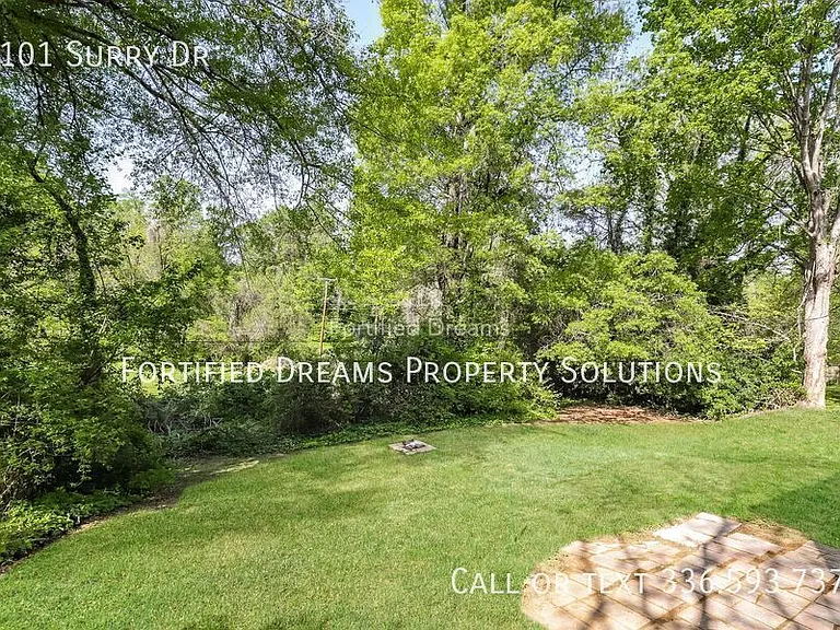 1101 Surry Dr — Photo 20