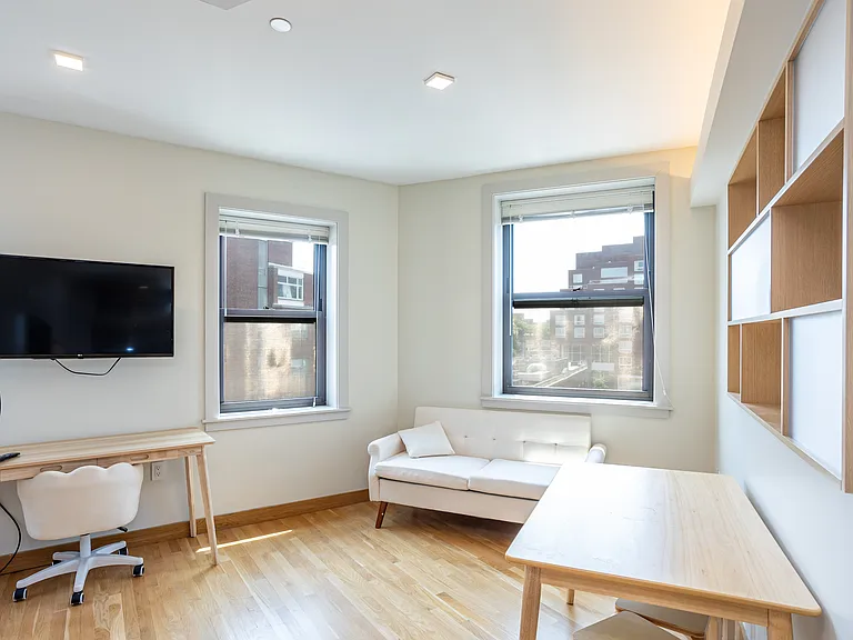 115 Mt Auburn St. — Photo 17