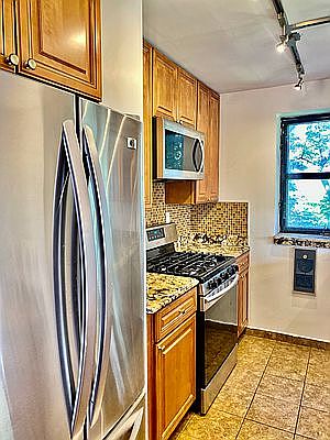 2nd image of 25-54 12th St #2A
