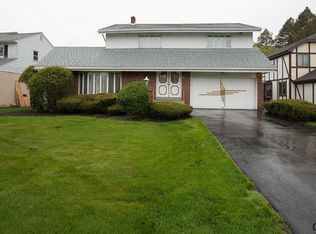12 Friebel Rd, Albany, NY 12208