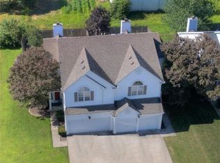 9794 Sugarbush Cir, Olmsted Falls, OH 44138