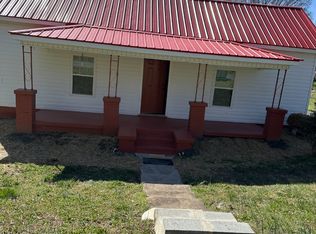 127 N Bethel St, Eden, NC 27288