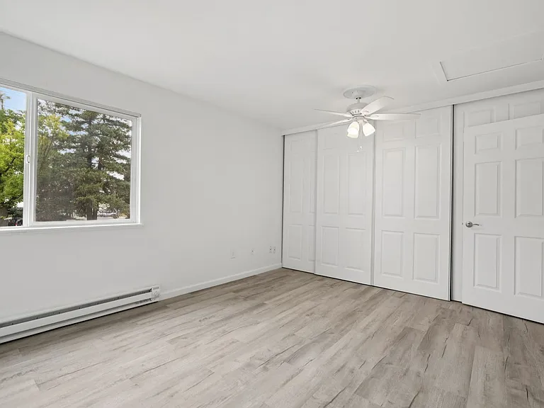 Images Columbia Apartments — Photo 81