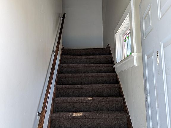 4th image of 1536 Jiroch St #2