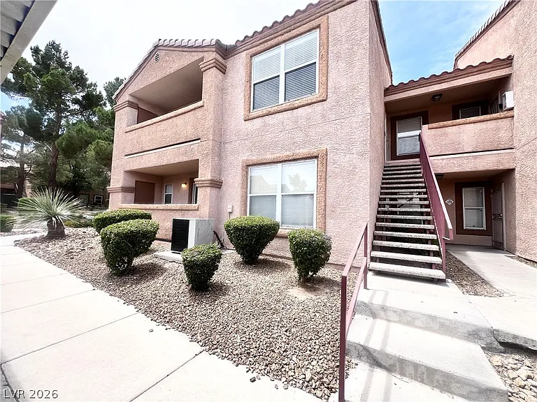 1150 N Buffalo Dr #1077 — Photo 2