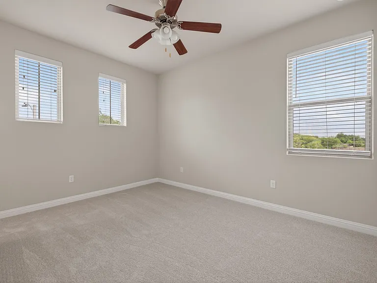 1501 Lawrence St — Photo 20