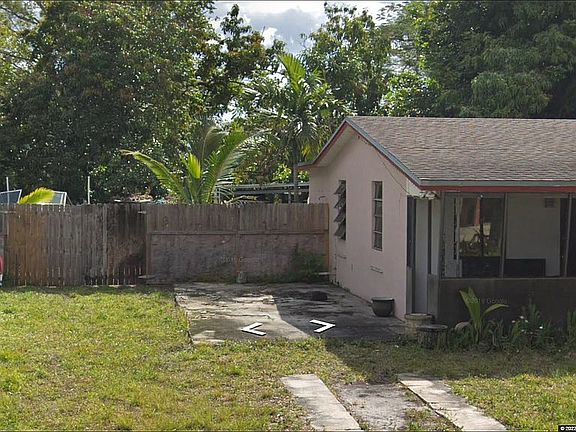 2nd image of 16001 NW 39th Ct