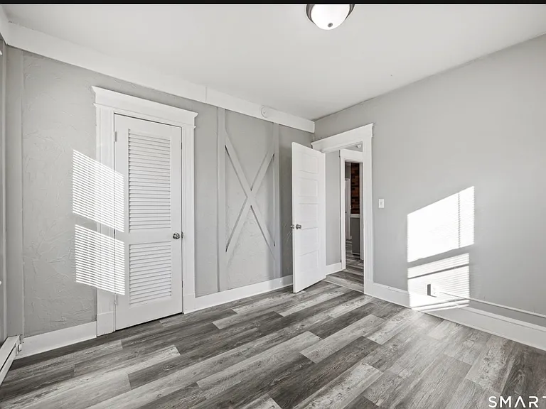 31 Van Orman St #2 — Photo 8