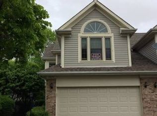 8654 Victor Ln, Des Plaines, IL 60016