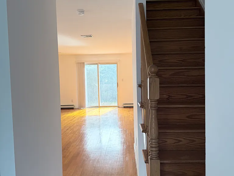 62 Hickory Rd #B — Photo 7
