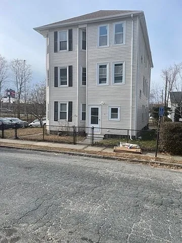 Building Photo - 9 Moen St #2