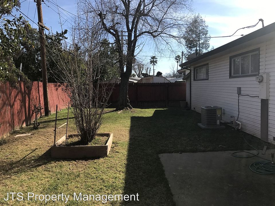 2nd image of 10579 Pinot Way