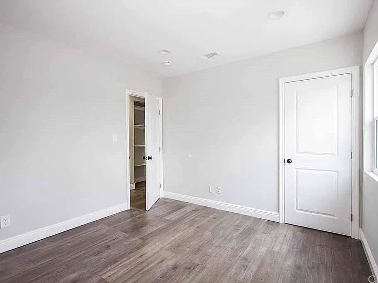 7758 Tujunga Ave — Photo 12