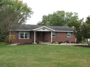 1059 Race Track Rd, Alexandria, KY 41001