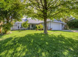 210 Berry Oak Ct, Rio Linda, CA 95673