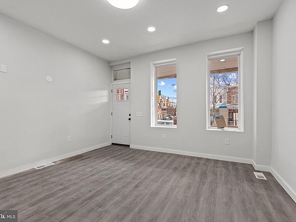 5th image of 2746 Guilford Ave