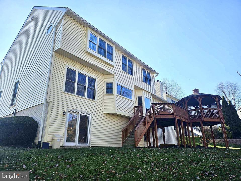 2nd image of 7 Westbrook Ln