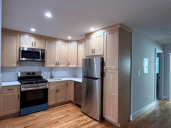 4th image of 6014 Menahan Street