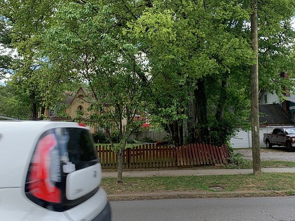 2nd image of 156 Glenwood Dr