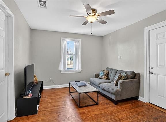 4th image of 140 Millaudon St