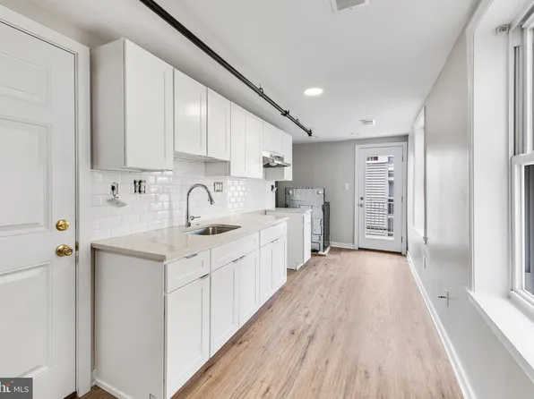 1929 Christian St #21, Philadelphia, PA 19146