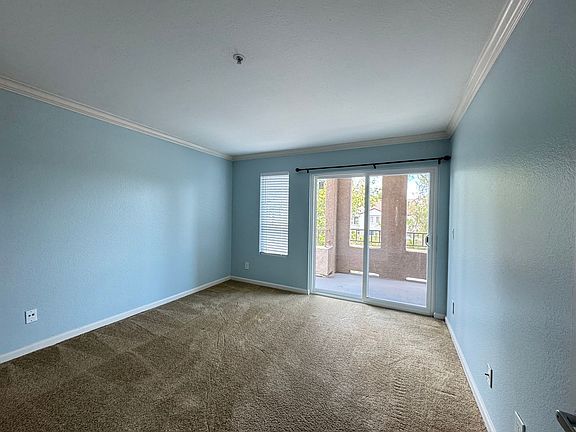 3rd image of 1023 Vista Del Cerro Dr Unit 203