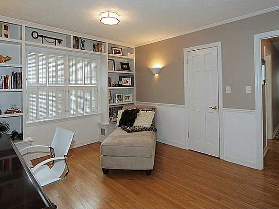 5th image of 2305 Kessler Boulevard East Dr