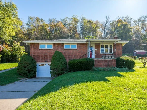 228 Center Ave, Cecil, PA 15321