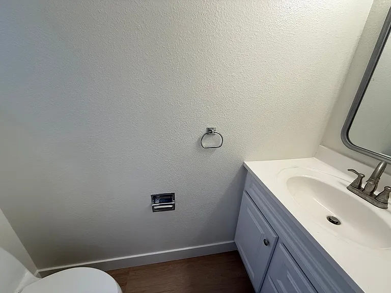 10 Professional Center Pkwy #26 — Photo 9