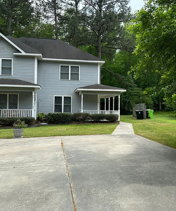 111B Laura Ln