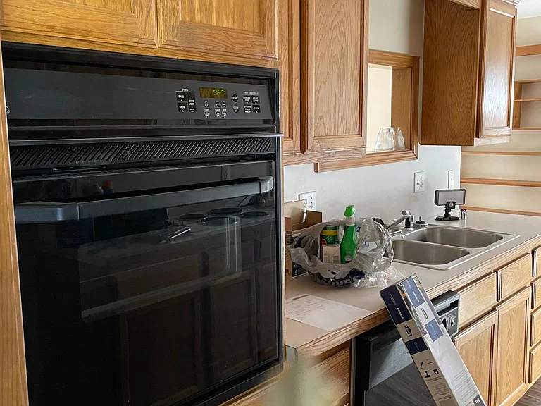640 Redstone Ave — Photo 16