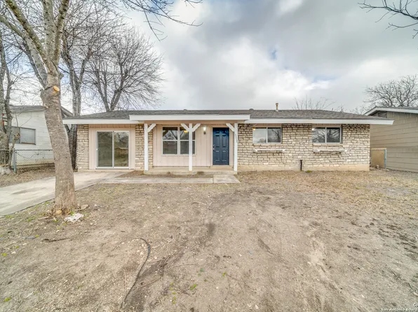 5111 Village Way, San Antonio, TX 78218