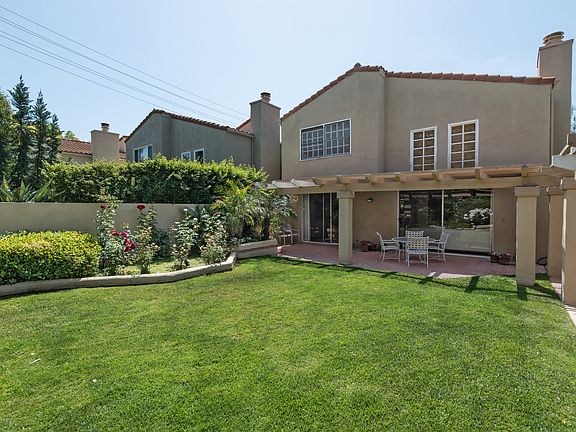 2nd image of 4318 Park Paloma