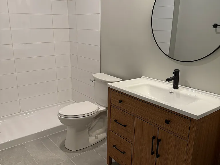 1018-01020 Kenilworth Ave #1 — Photo 5