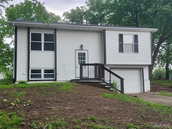 833 Countryside Dr, Troy, MO 63379